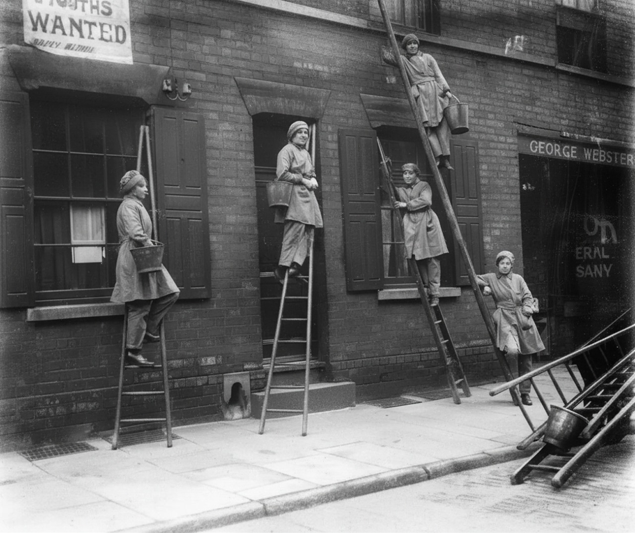 Зарождение клининговых услуг вместе с Roskvit1